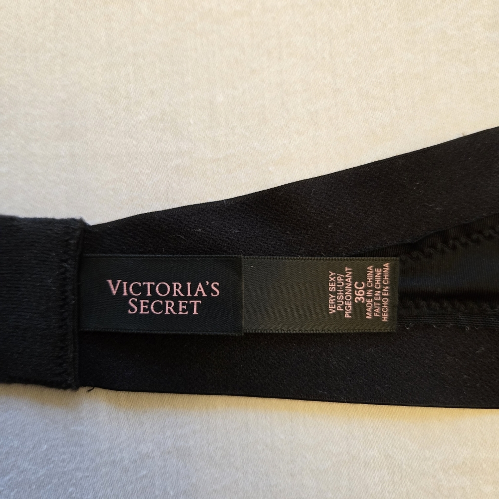Victoria's Secret Sequin Very Sexy Push-Up (36C) - Picture 8 of 11